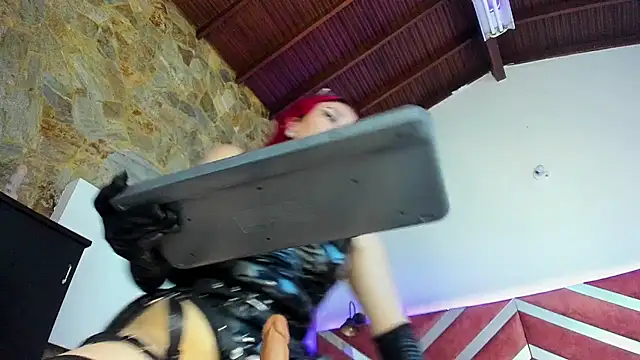 madame_ibby's cam snapshot