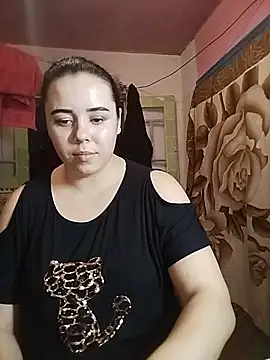 CutieMarine's cam snapshot