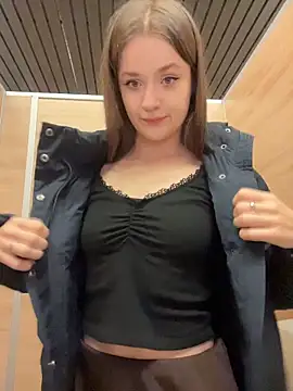 KittyQueeny's cam snapshot