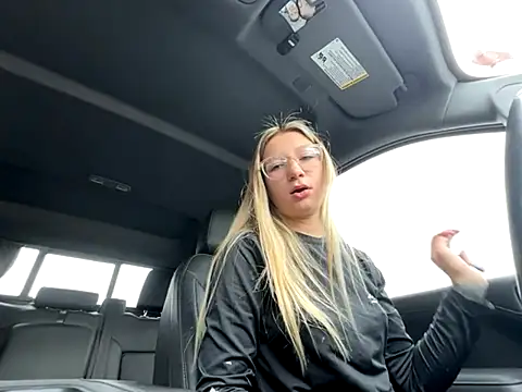 hatgirlsolo's cam snapshot