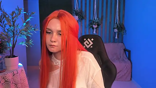 AliceMeowow's cam snapshot