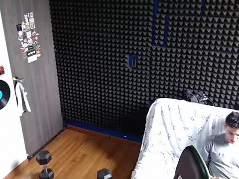 Mr_Lollipop77's cam snapshot