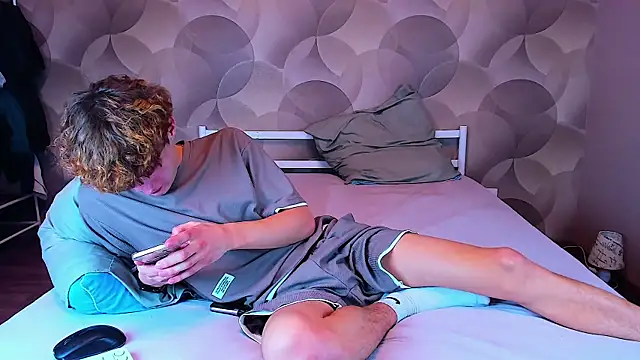 Ian_Flor's cam snapshot