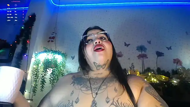 VeronikCuhubby's cam snapshot