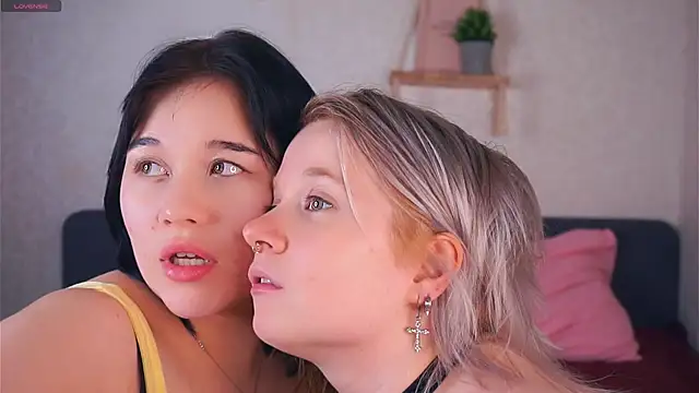 EviaVanveen live sex cam