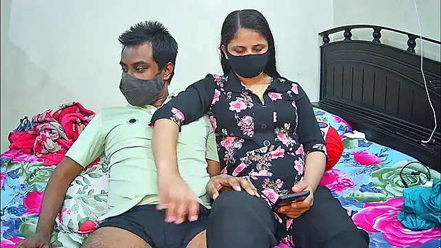 Younger_Couples live sex cam