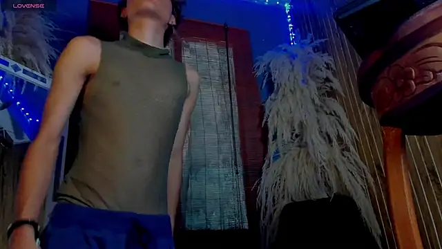 Leo_Glow's cam snapshot