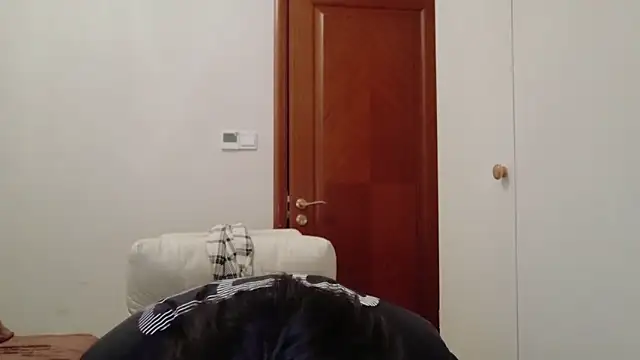 hangzi-0011's cam snapshot