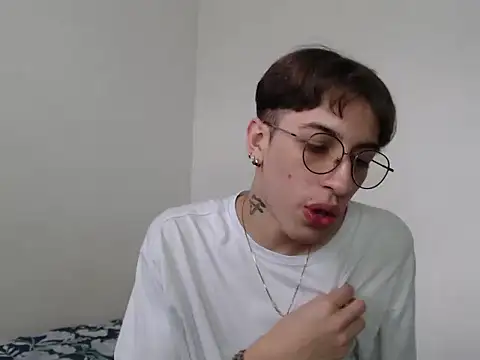 Dio__morningstar's cam snapshot