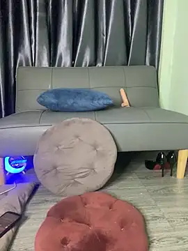 Ly_Coca24 live sex cam