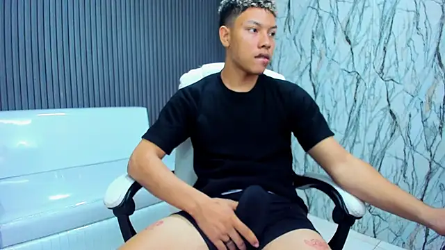 marcus_20's cam snapshot