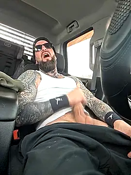 Beardedtattood's cam snapshot