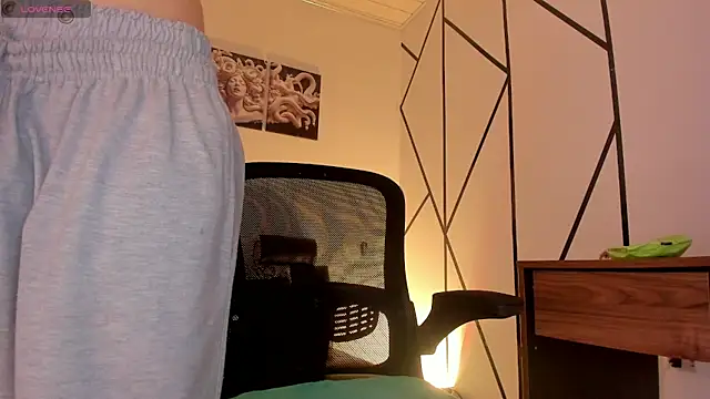 James_Adams_01's cam snapshot