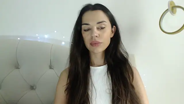 Mika_Gold live sex cam