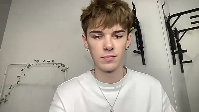 Milk_Guy live sex cam