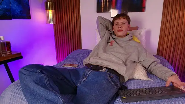 JackFrosst live sex cam