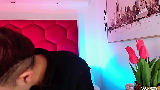 Noah_Xitruxx live sex cam