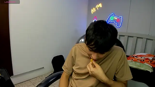 StiwenTwink live sex cam