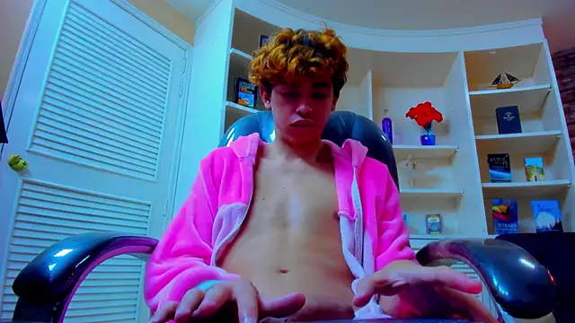 Twinkk_Guy live sex cam