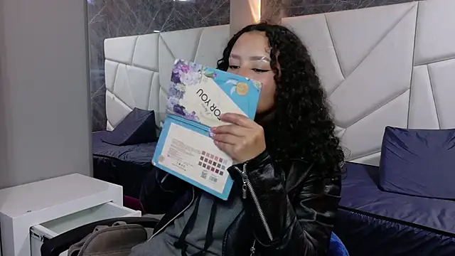 pettymoon1's cam snapshot