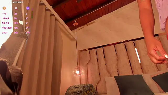 ari_monet live sex cam