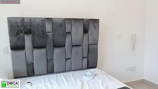 SaccharineSin's cam snapshot