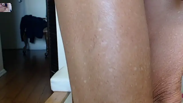 cumtwo2's cam snapshot