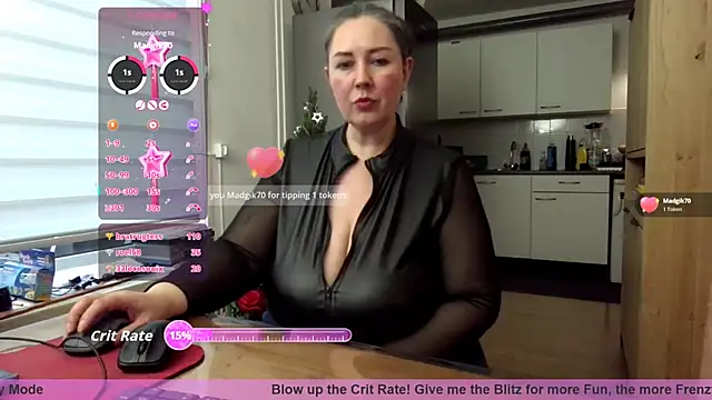 MilfGina live sex cam