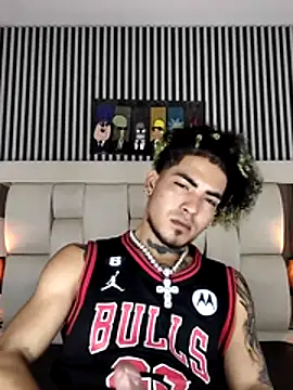 LihanJor_23's cam snapshot