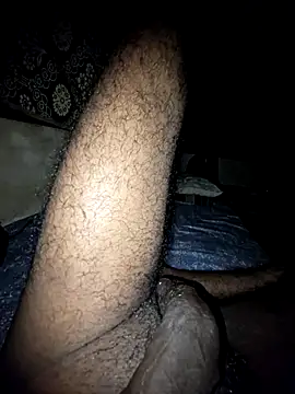 Yours_daddy6728's cam snapshot