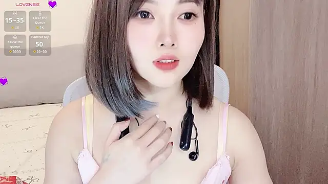 Insist6 live sex cam