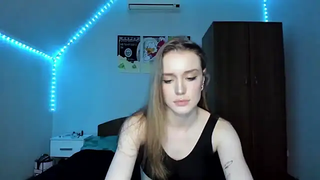 tinyglow's cam snapshot