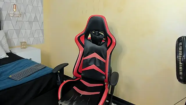 SaraSpenceer's cam snapshot