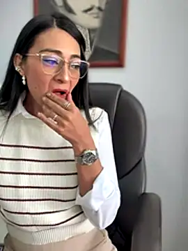 _Bella-Office1 live sex cam