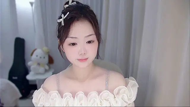 YUANYUAN-A live sex cam