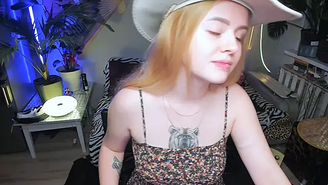 Alexa_Pirs's cam snapshot