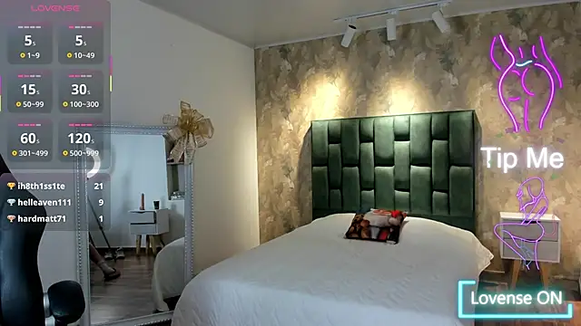 april_dumont live sex cam