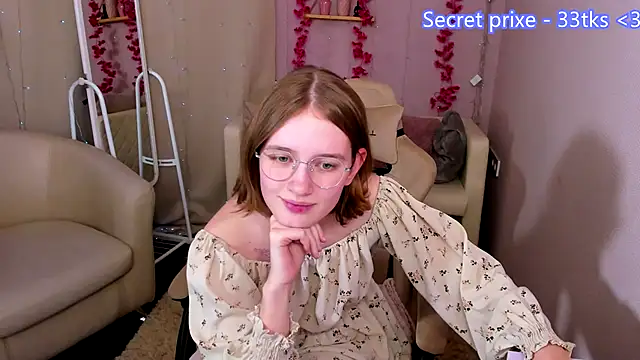 Mia_Mooore's cam snapshot