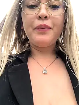 Katy__A's cam snapshot