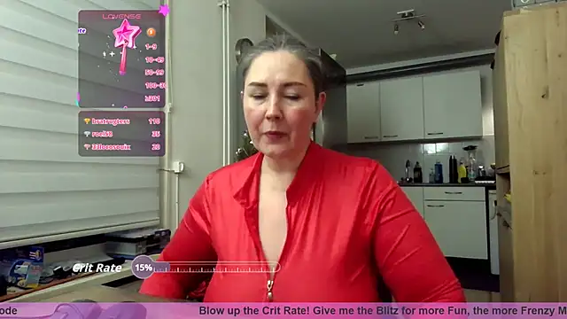 MilfGina live sex cam
