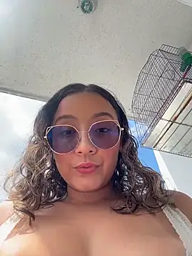 Kay_LustyWife live sex cam