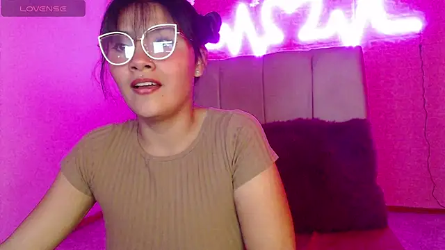 lia_rose_6's cam snapshot