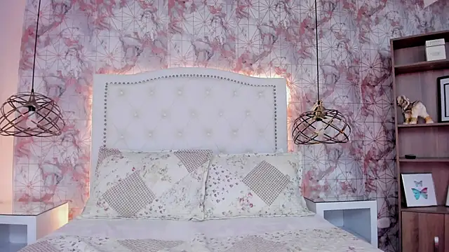 ScarletMore's cam snapshot