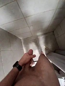 948197's cam snapshot