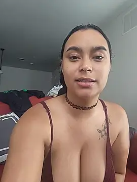 cinnaminnie live sex cam