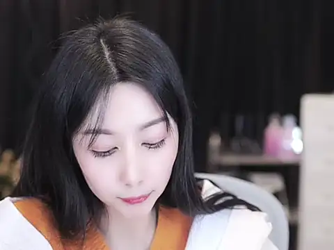 Nuyoah-77 live sex cam