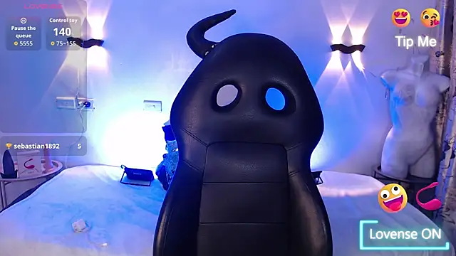 Emili_Roux live sex cam