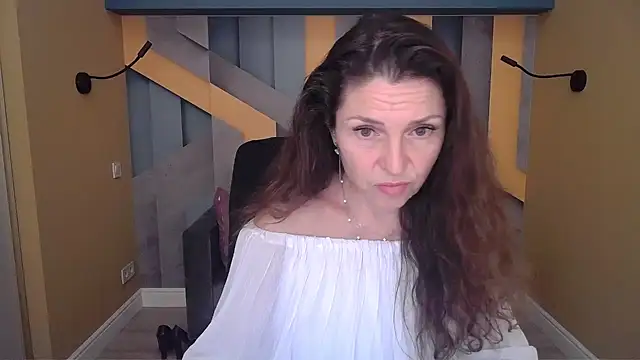 EllaLong live sex cam