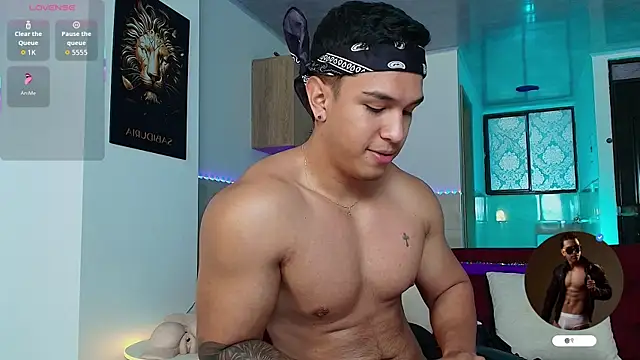 Taylor_John live sex cam