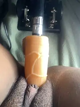 Cheinneyia live sex cam